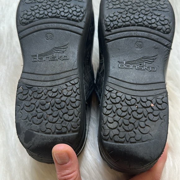 Dansko xp 2.0 Clog Metallic Jungle Sz Eur 38 US 7.5 or 8 - Picture 4 of 7